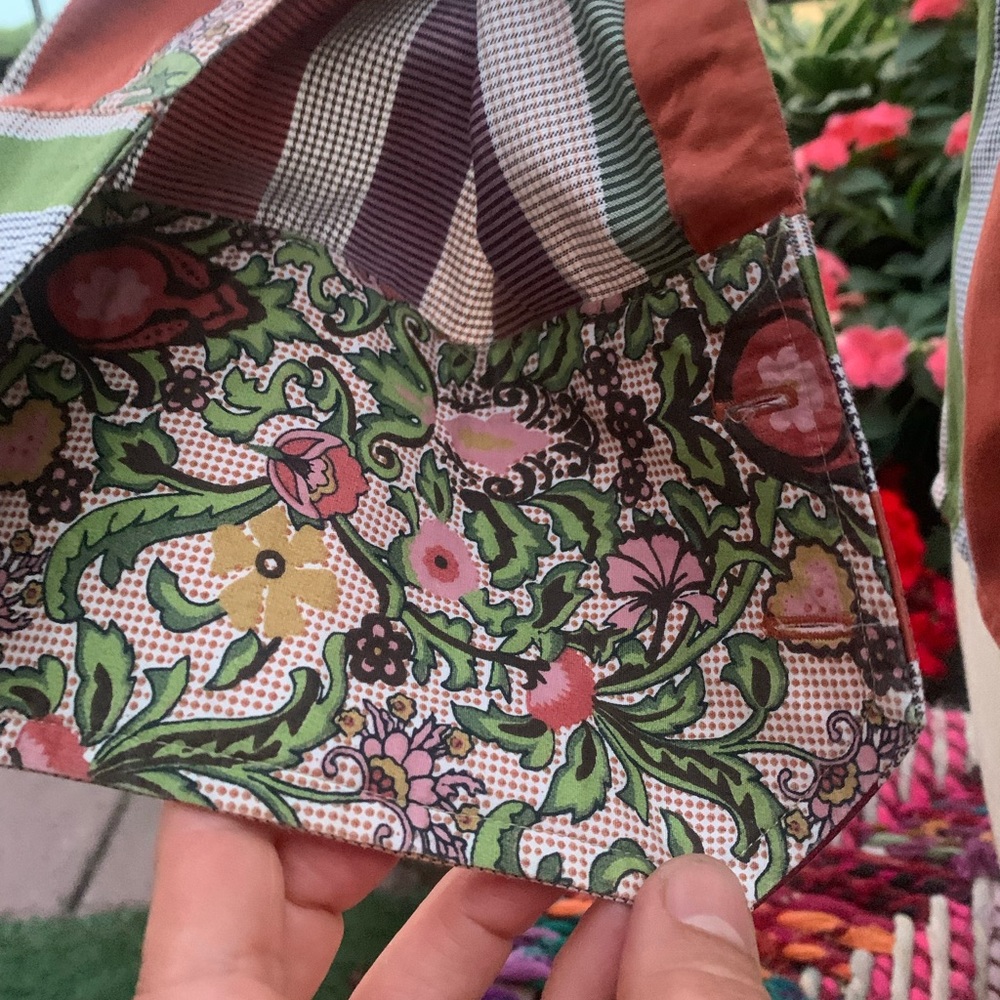 NWOT. Robert Graham men dress shirt.